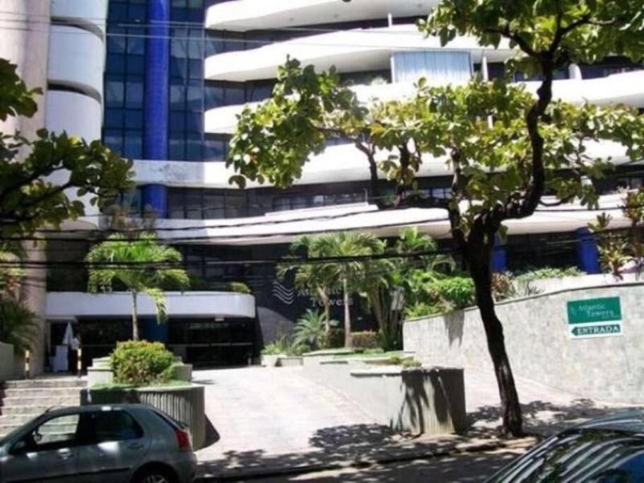 Flat No Atlantic Towers Salvador